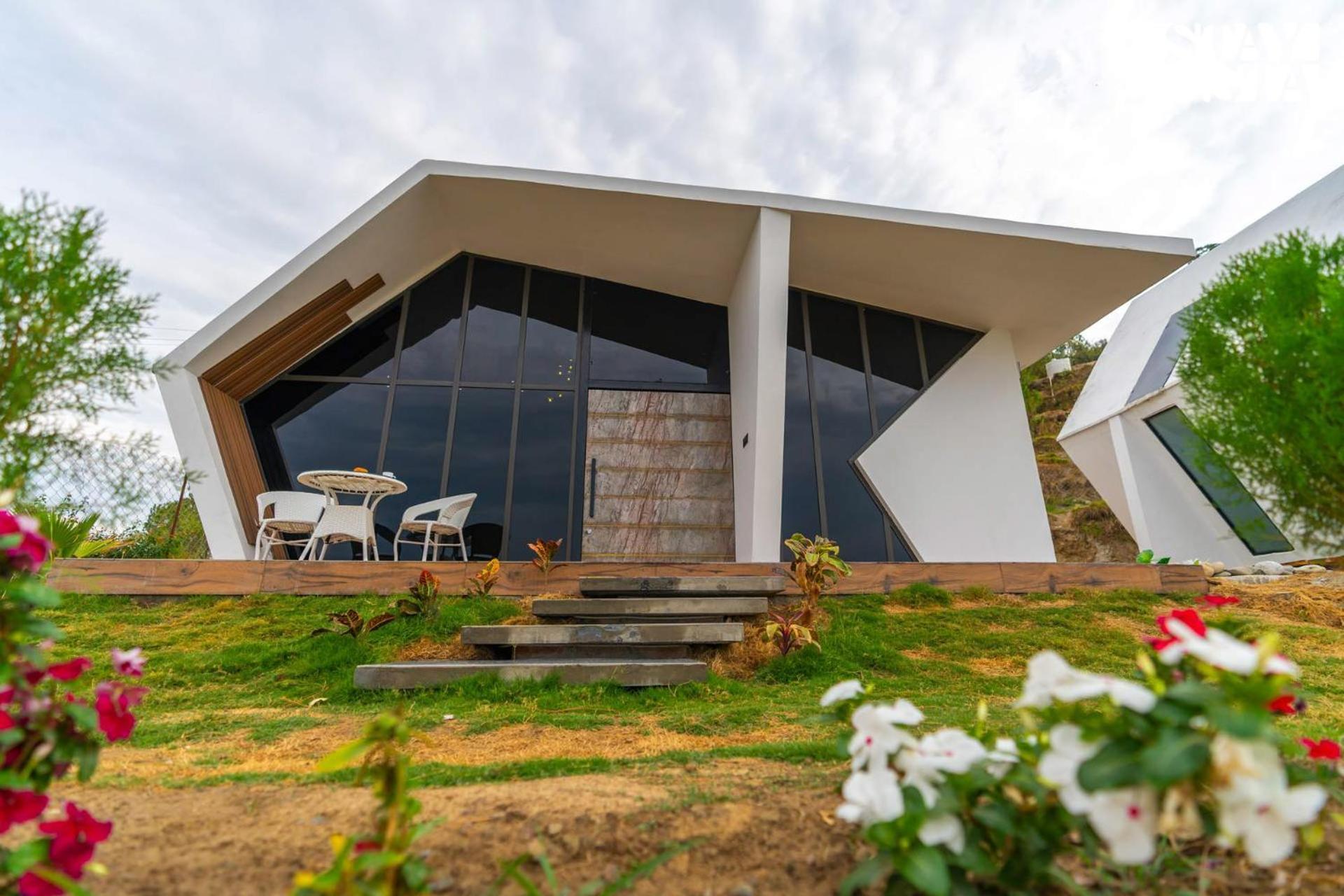 Stayvista At Luna Nova With Outdoor Pool - Ranikhet Exterior photo