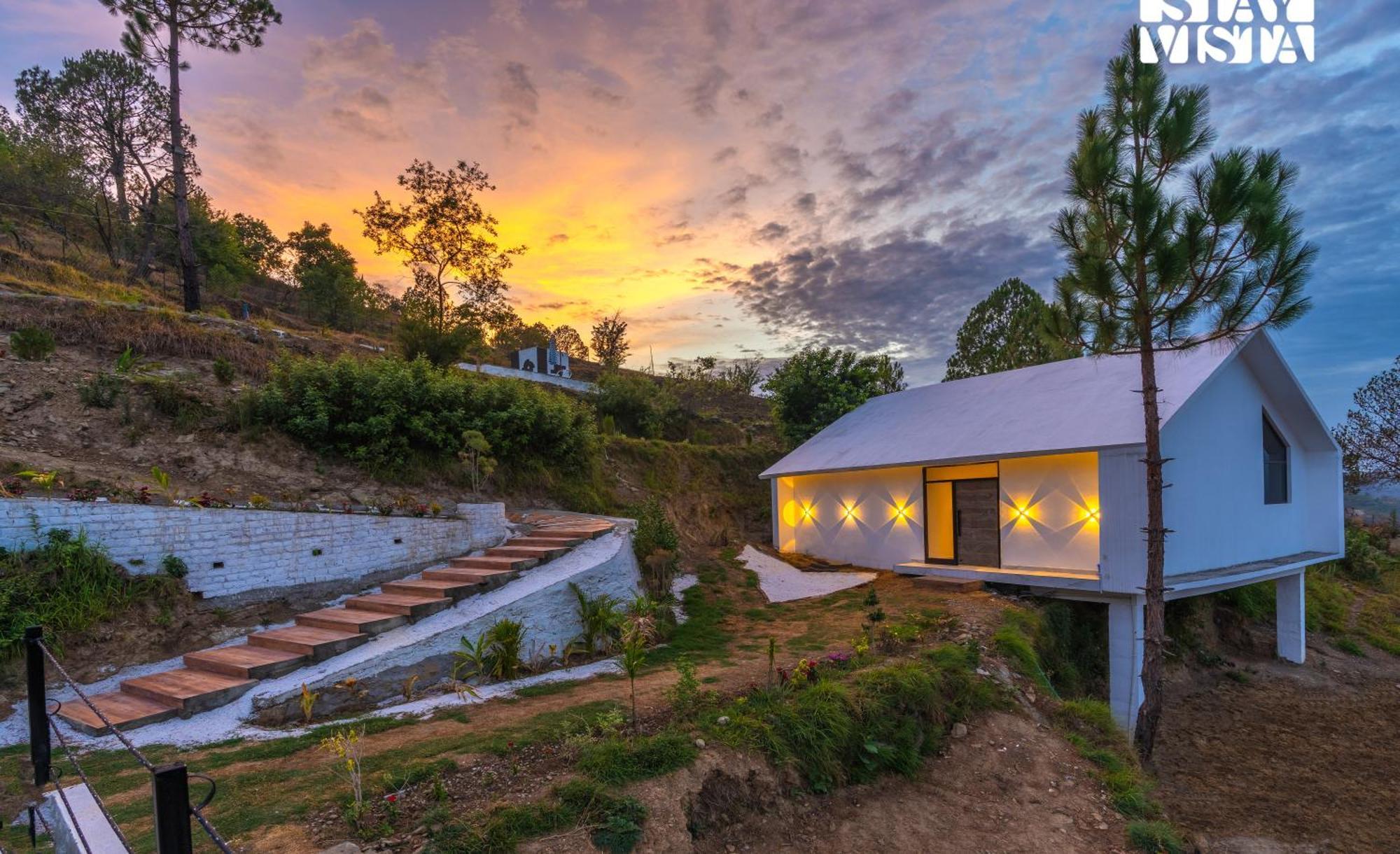 Stayvista At Luna Nova With Outdoor Pool - Ranikhet Exterior photo